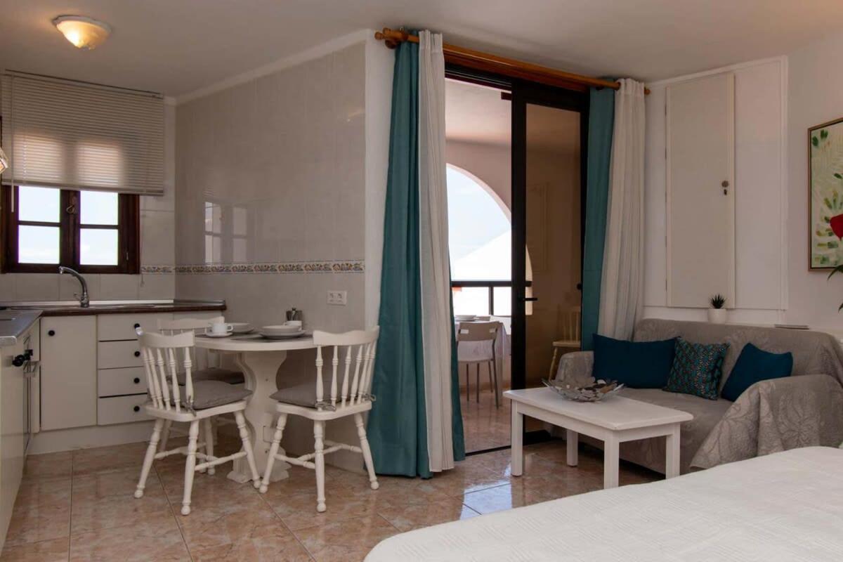 Parque Santiago II 269 - Studio With Sea And Pool Views Playa de las Americas  Ngoại thất bức ảnh